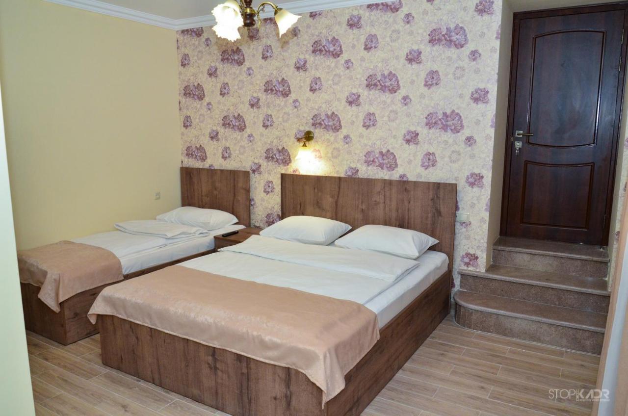 Asour Hotel Goris Exterior photo