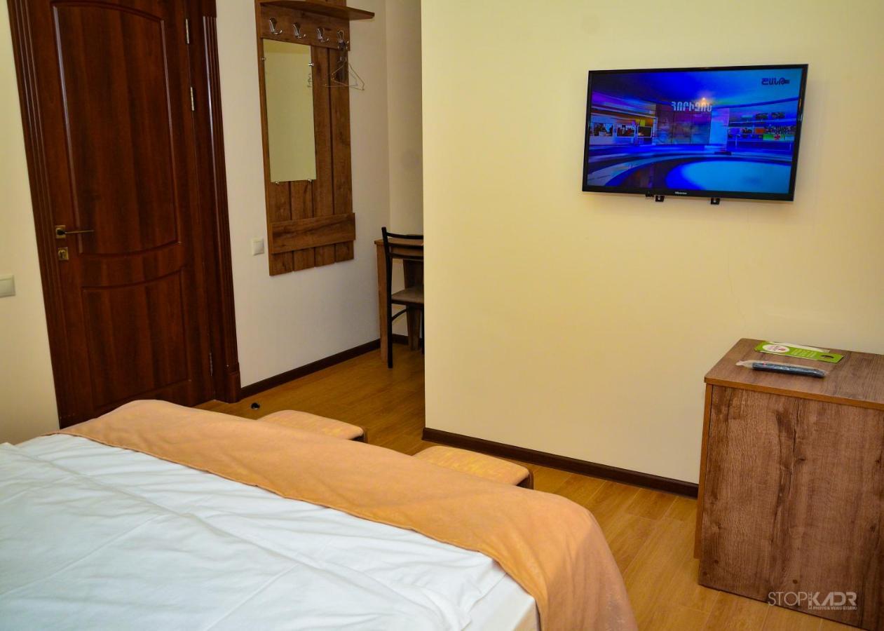 Asour Hotel Goris Exterior photo